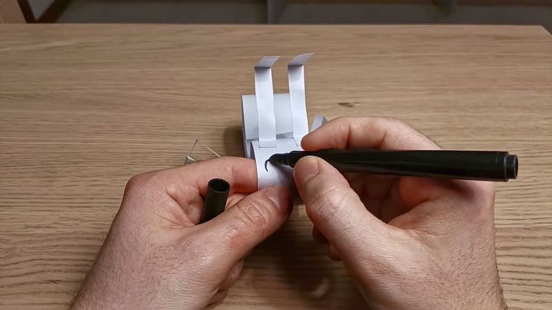 Como fazer uma formiga de papel