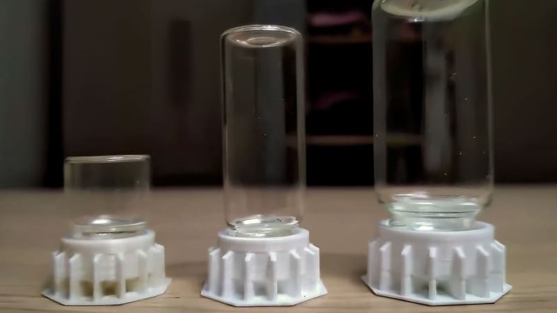 Anthouse liquid feeders