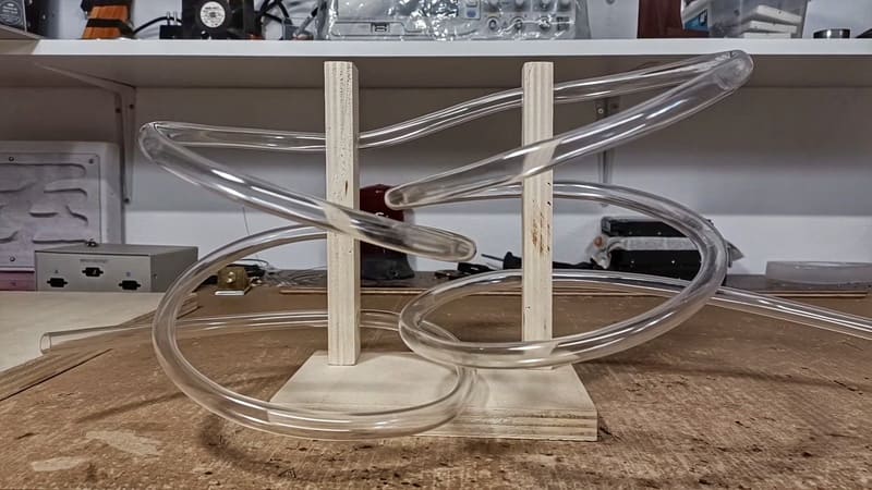 Spirale de tube DIY pour fourmis